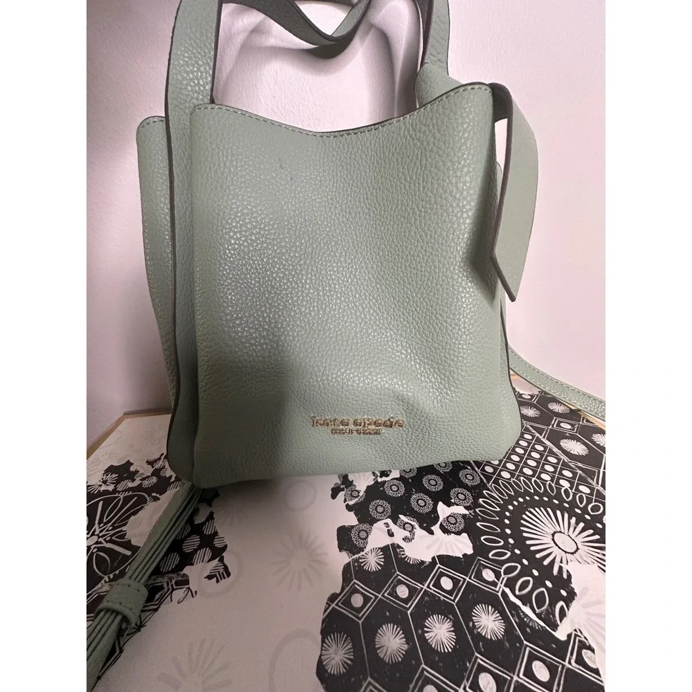 Kate Spade Mint Green Leather‎ Bucket Crossbody Bag Purse Adjustable Strap
